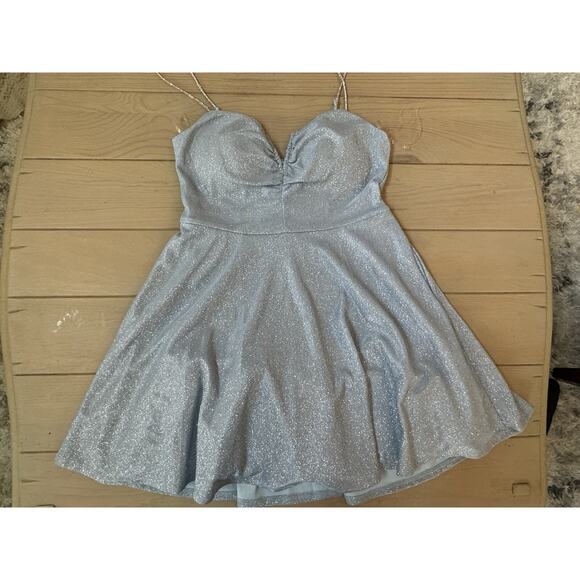 Spaghetti Strap Sweetheart Flared Party Dress Size XL. Powder Blue Dillards - Picture 5 of 9